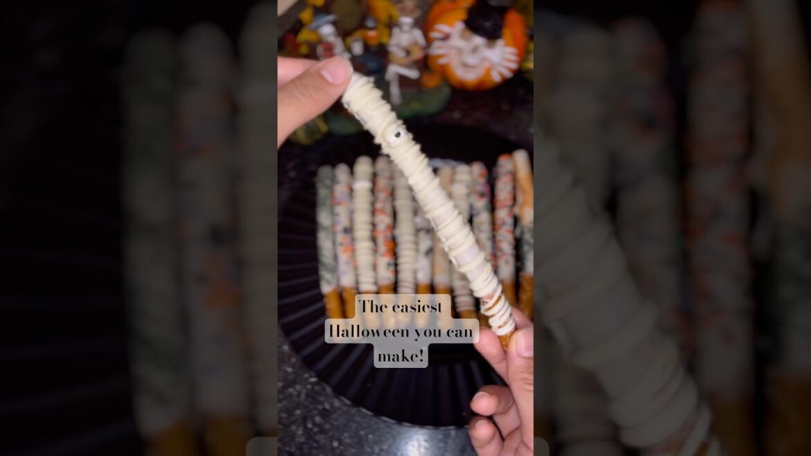 Day 24! Halloween chocolate covered pretzels! #baking #treat #halloween #spookyseason #shorts #fyp