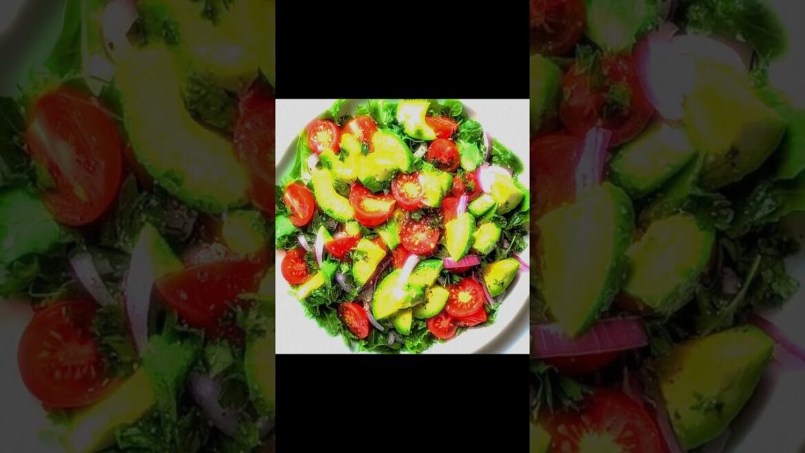 avocado lettuce salad ,recipe on the comment section #salad#saladrecipe#mediterranean  #avocadosalad