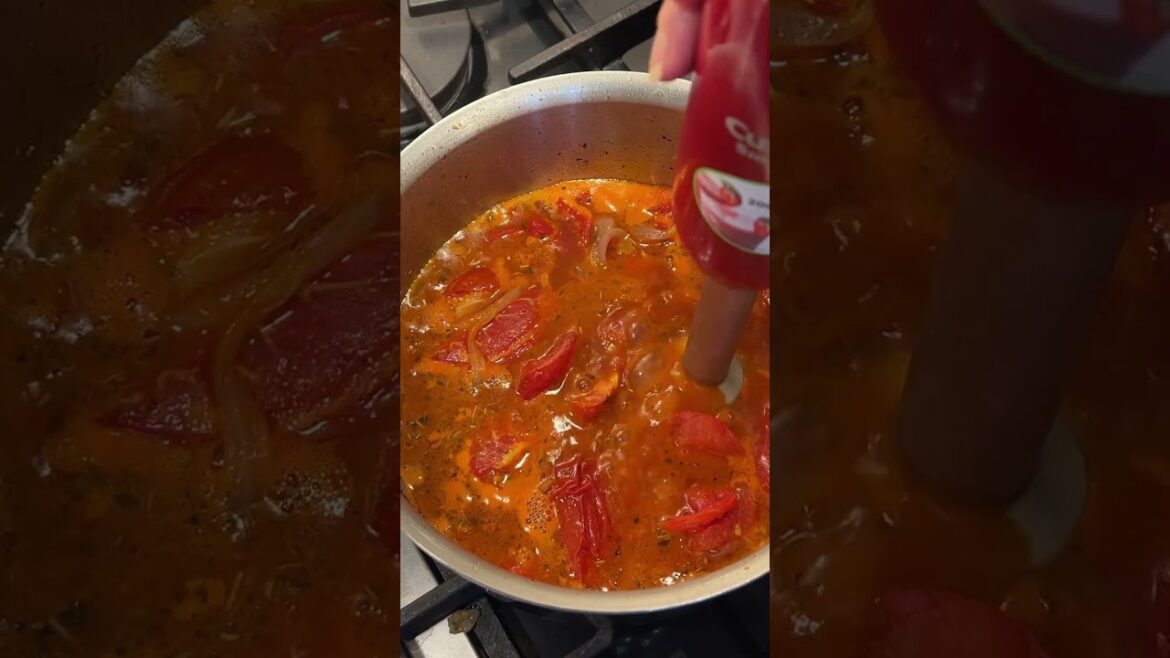 Roasted Tomato and Garlic Soup Roasted Tomato and Garlic Soup