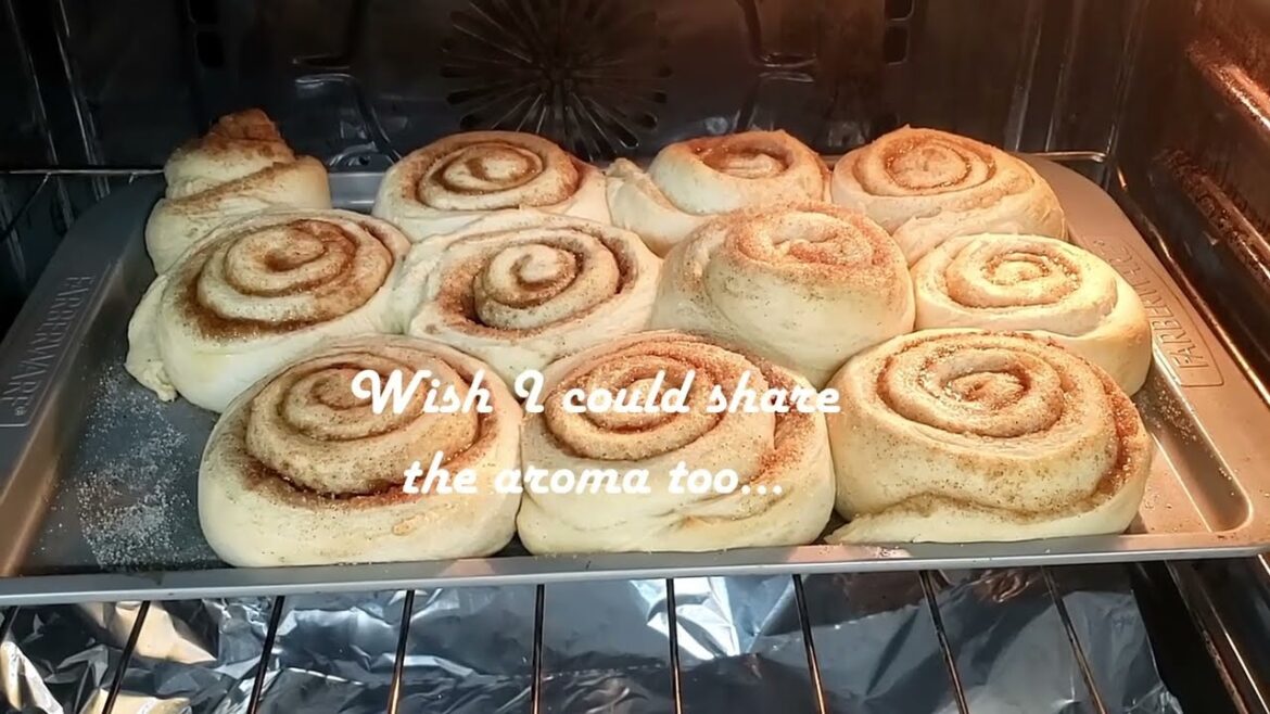 Glazed Cinnamon Rolls - Christmas Baking season is upon us!