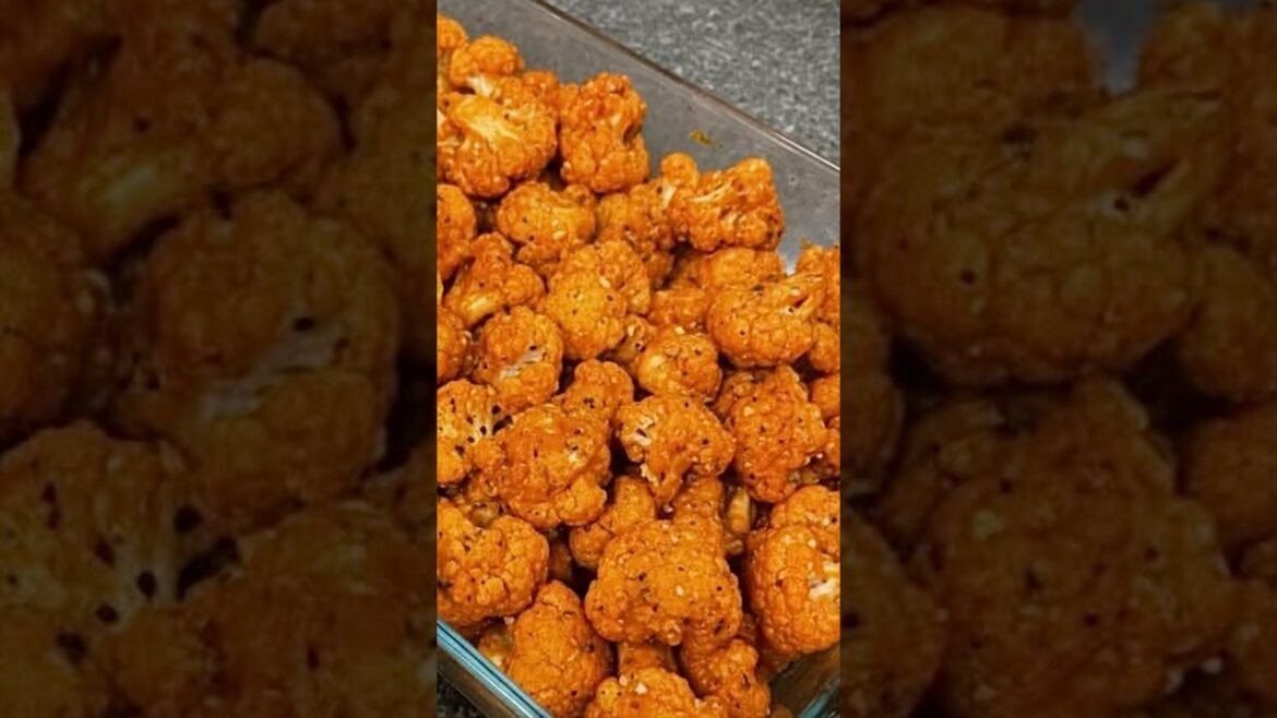 Buffalo cauliflower bites! Delicious vegan recipe Buffalo cauliflower bites! Delicious vegan recipe