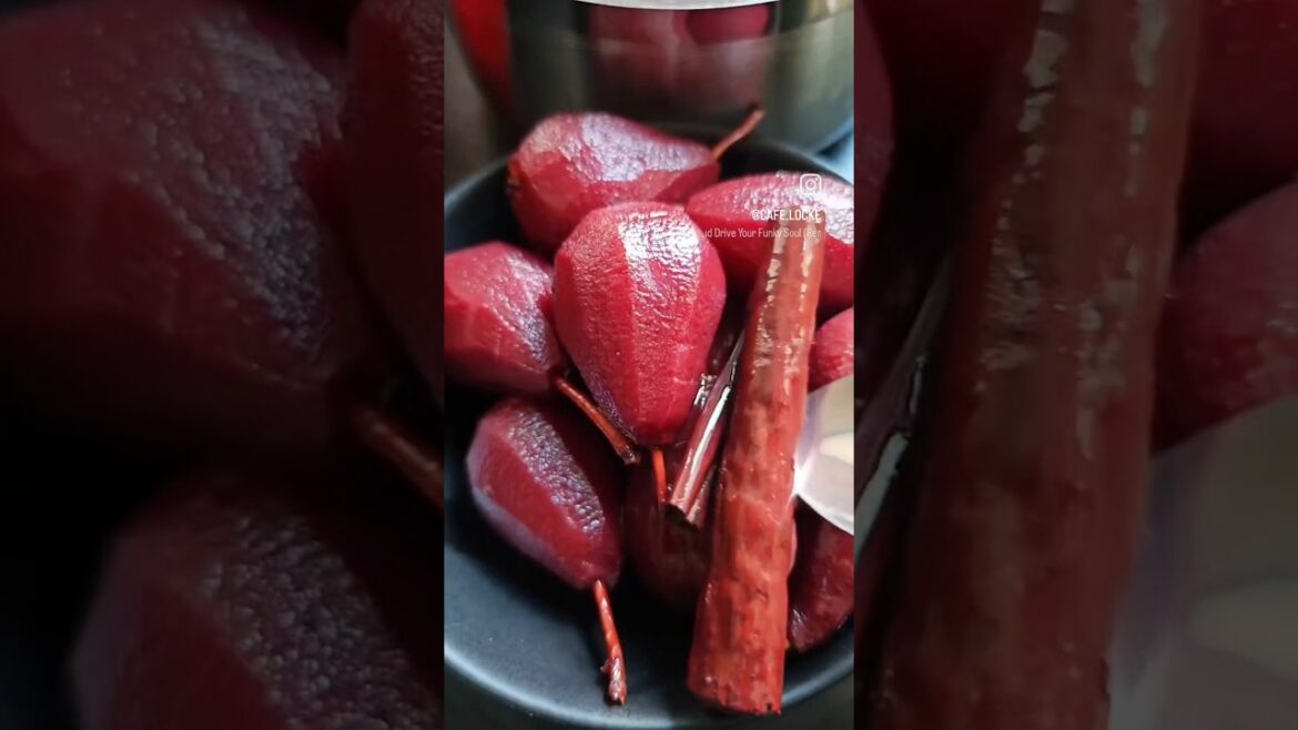 Rotwein-Birne- Redwine poached Pears| @cafe.locke