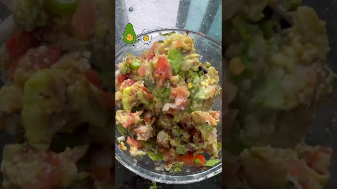 Guacamole recipe| Avocado and egg toast # #guacamole #avocado #food # love #viralshorts