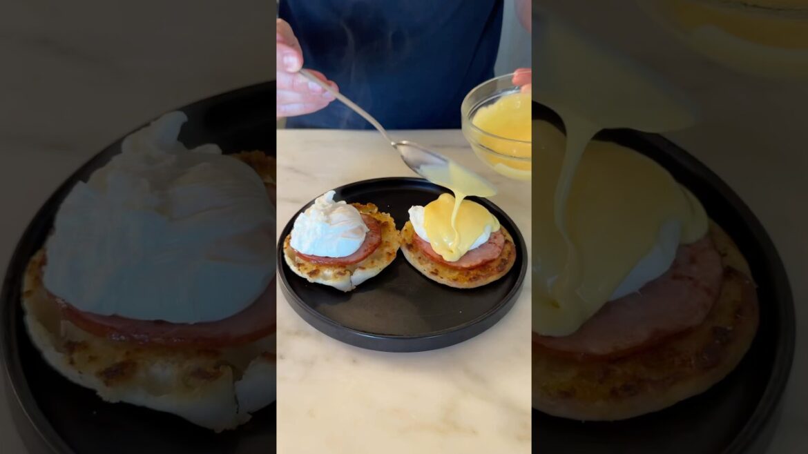 The proper way to make Eggs Benedict (no blender here)