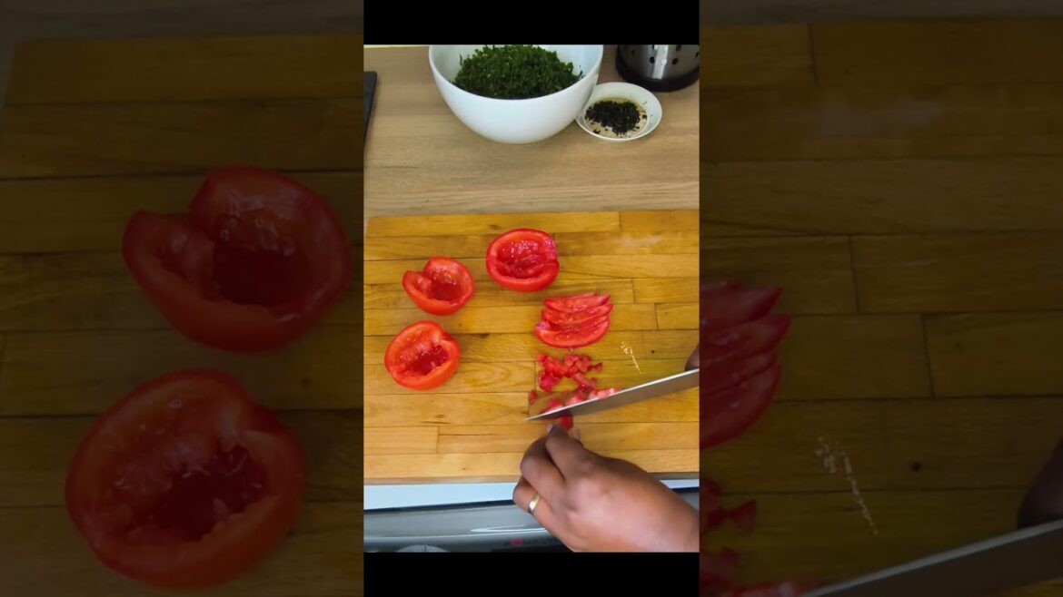 Lebanese Tabbouleh recipe – light, refreshing, and packed with fresh herbs for maximum flavor.