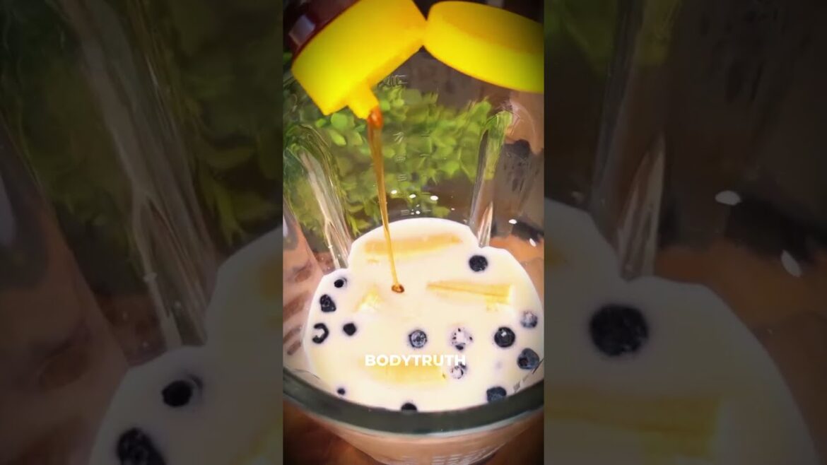 Blueberries Smoothie for Slow Aging #shorts