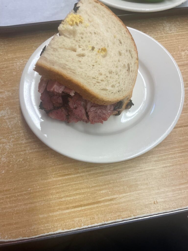 A Minnesotan goes to New York and Eats