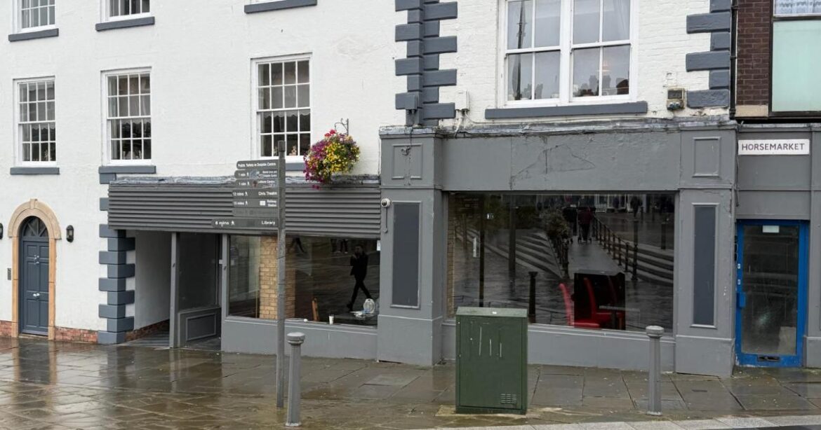 Signs taken down from Mafea Italian restaurant in Darlington