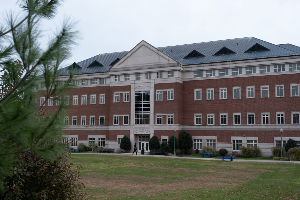 CSCU to freeze tuition, housing fees next year. Food will cost more CSCU to freeze tuition, housing fees next year. Food will cost more