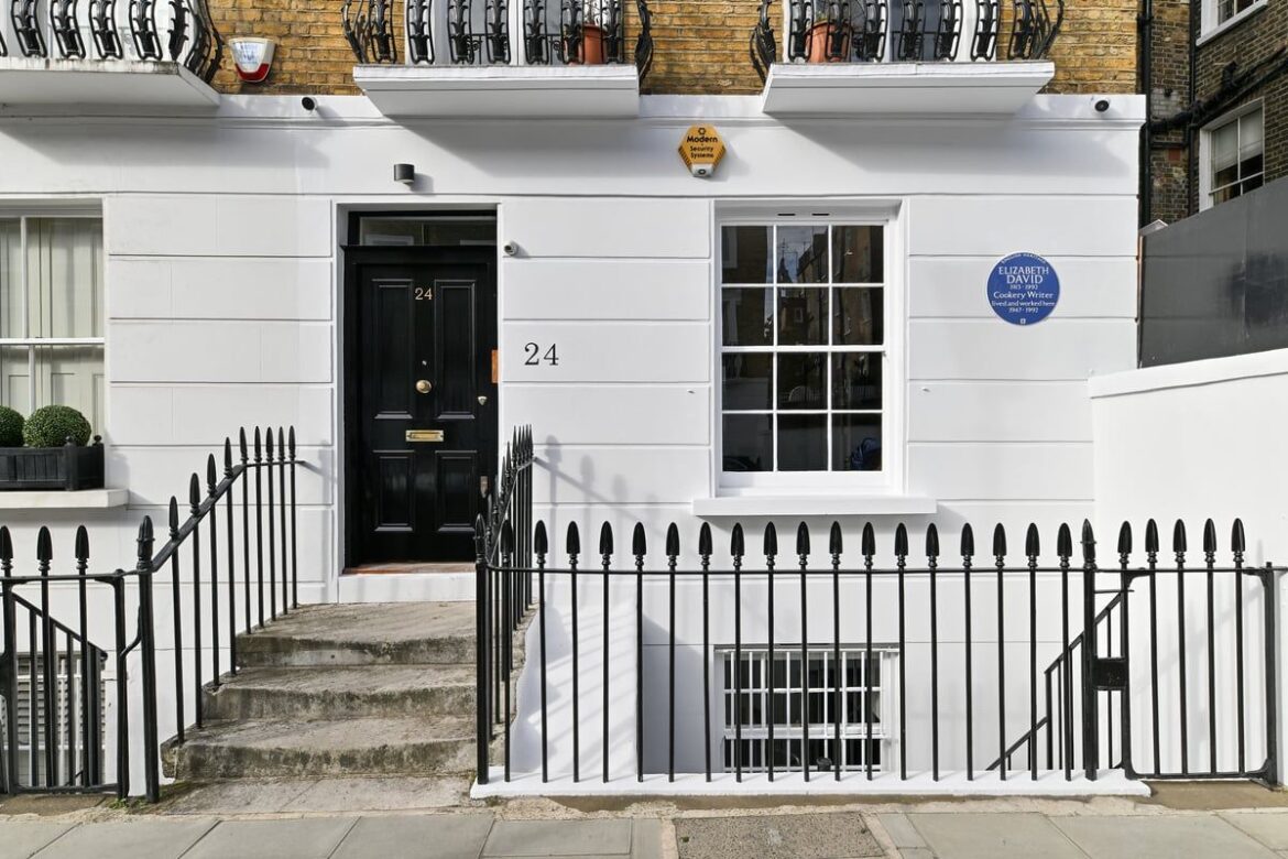 Former Chelsea home of food writer Elizabeth David on…