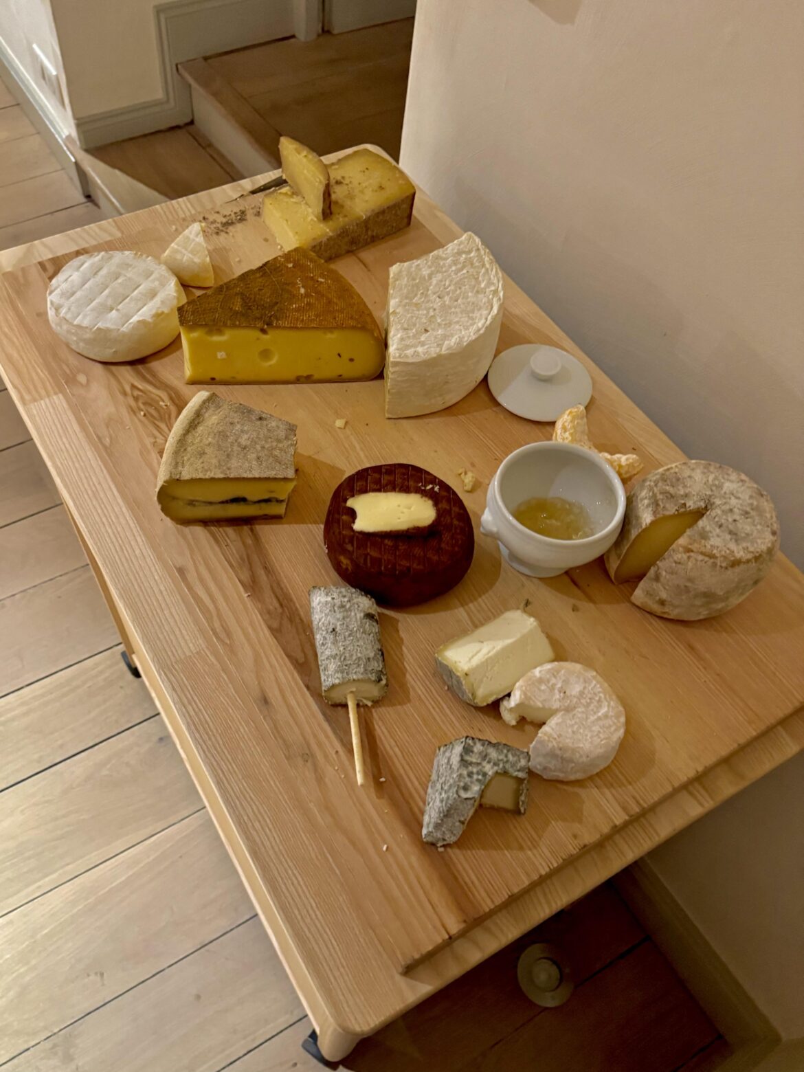 The cheese cart at Château de Germigney