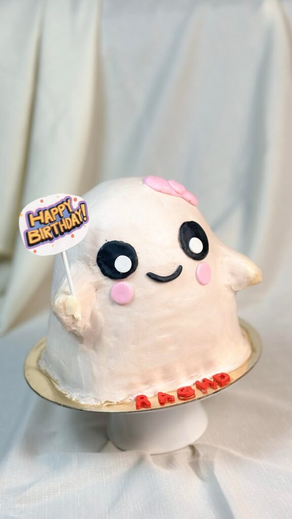 I made a thick ghost cake