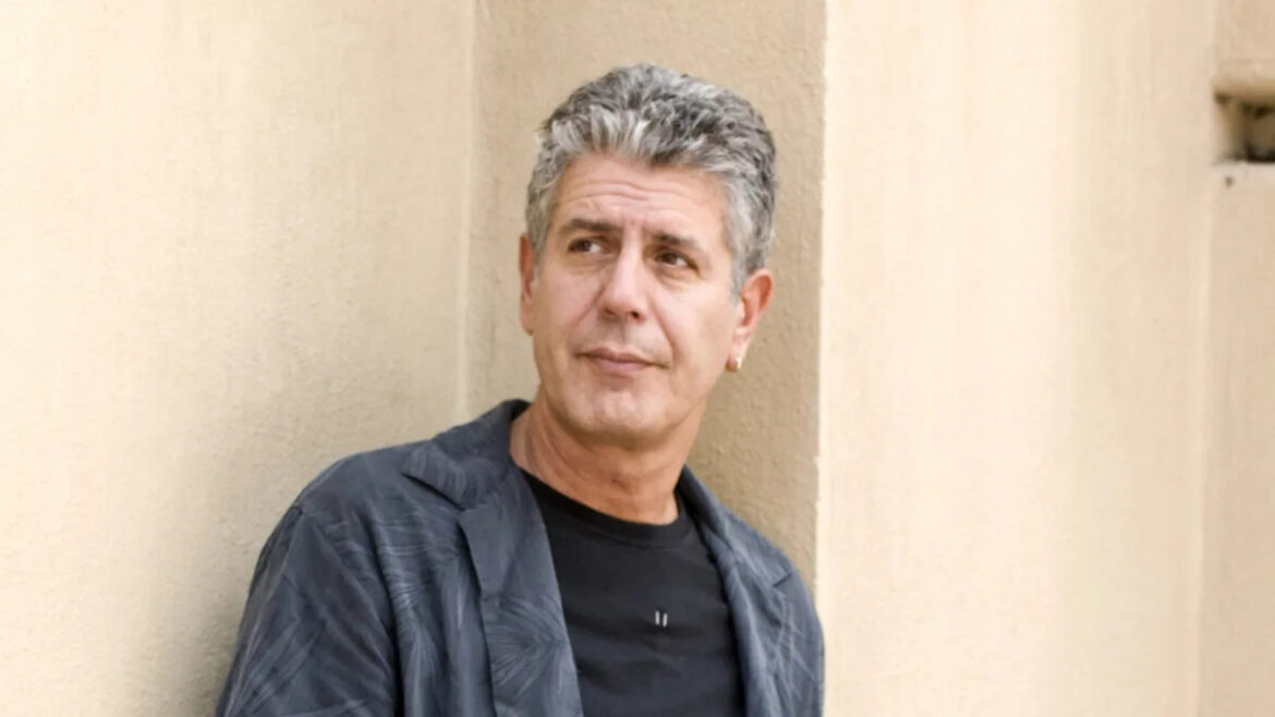 What Anthony Bourdain Ate To Call This Roman Restaurant’s Food ‘Completely Awesome’ Yahoo lifestyle home