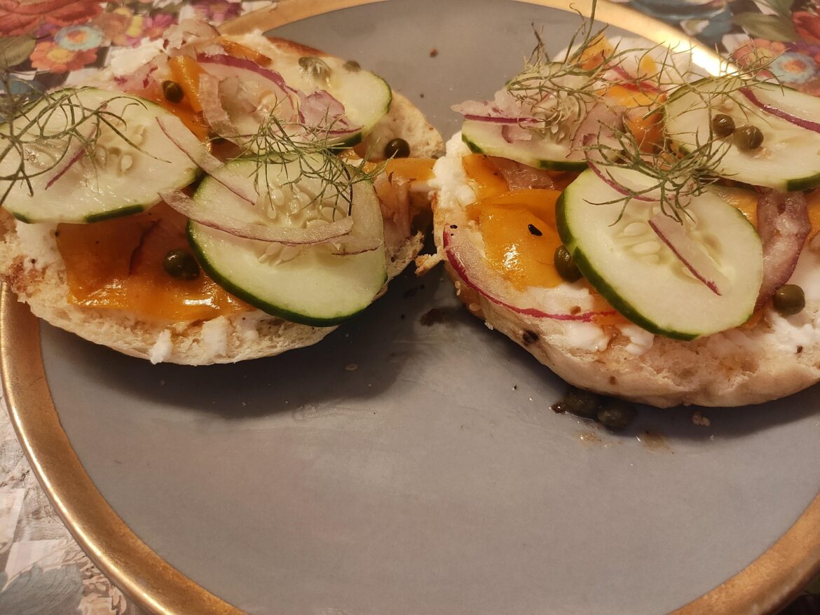 Broke my untraditional Yum Kipper fast with Vegan "Lox" on a bagel