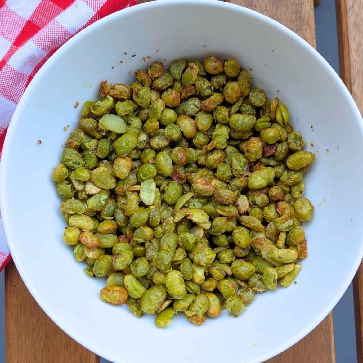 Healthy and delicious air fryer edamame