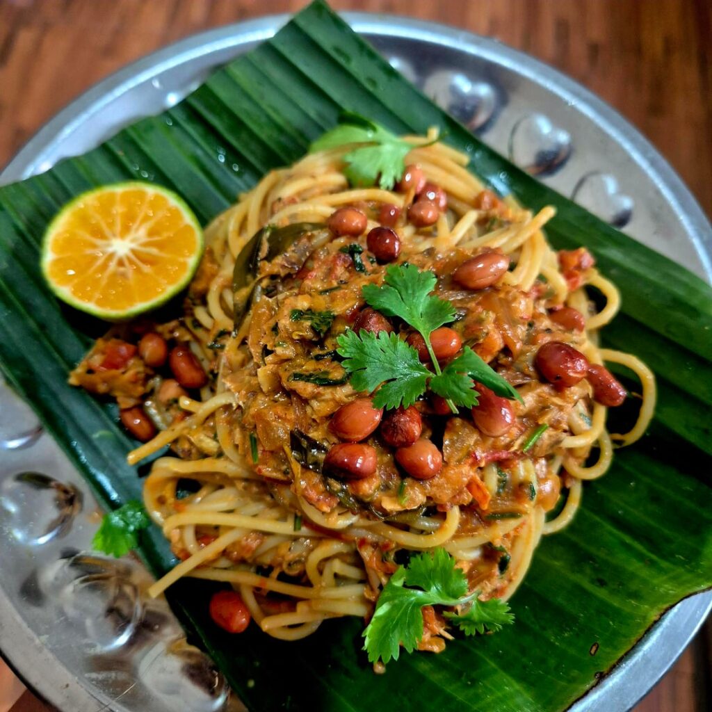 Sri Lankan tin fish spaghetti Sri Lankan tin fish spaghetti