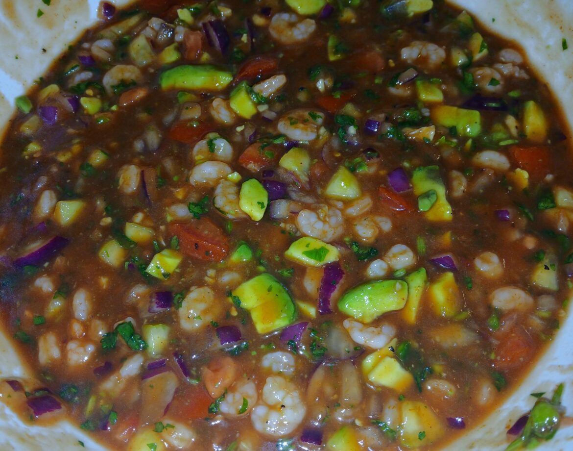Mexican Shrimp Cocktail/ Coctel De Camaron 🍤 🍸 🍅 🌶