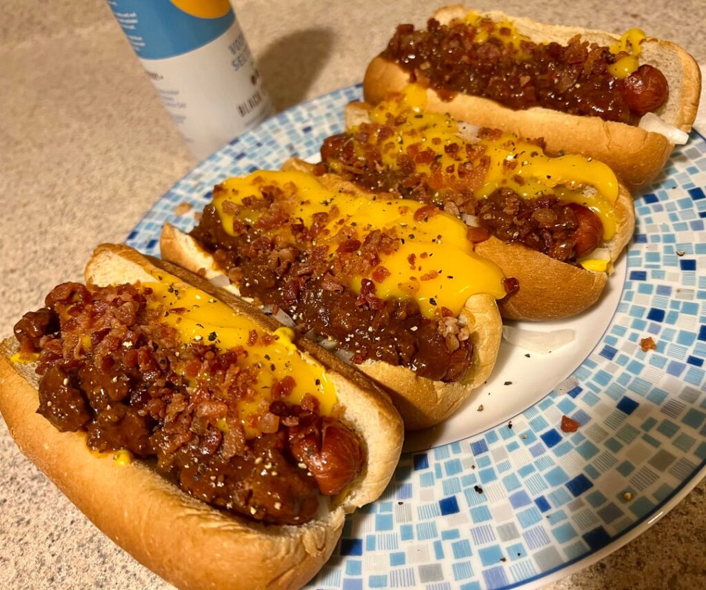 Late chili cheese dogs (with the bacons)