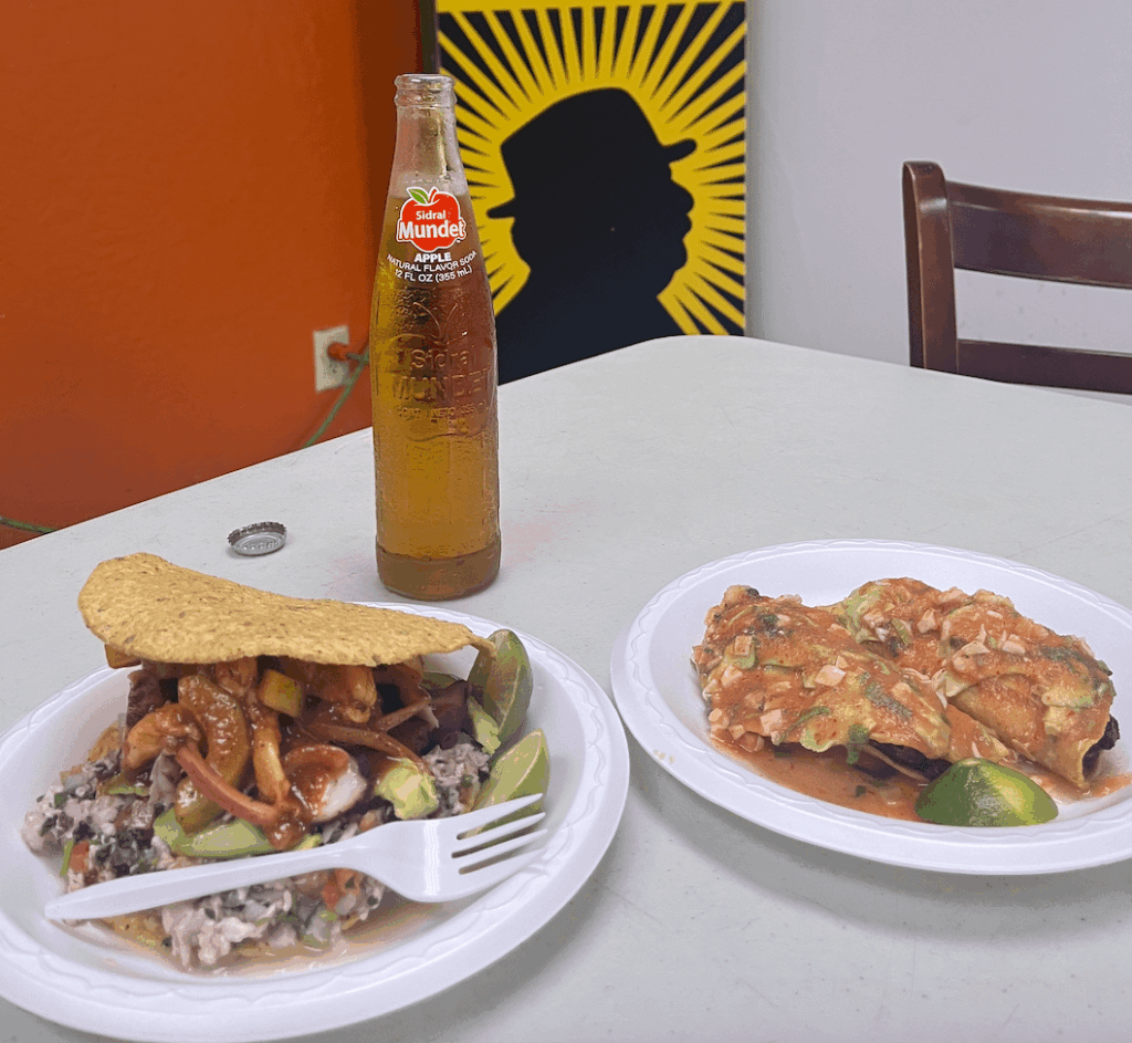 Mariscos Jalisco [$$]