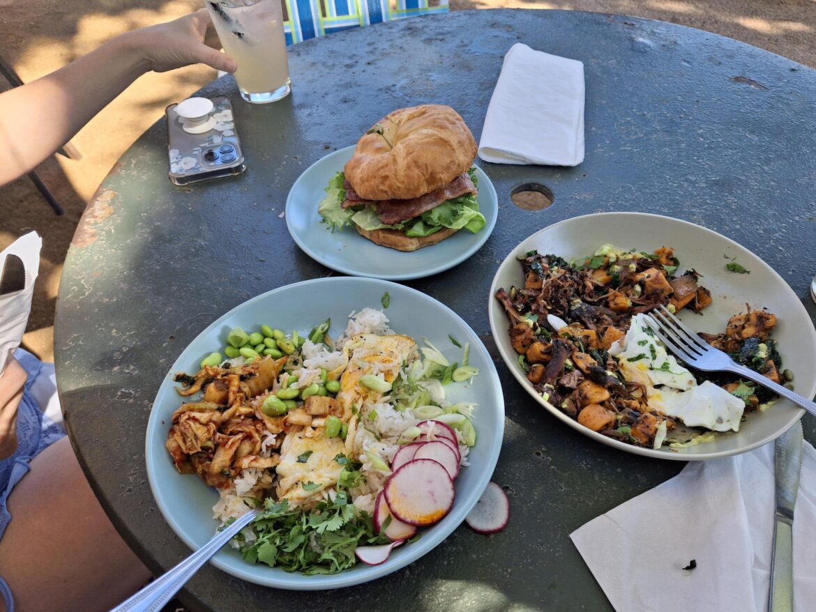 Kinda Tropical - Brunch review