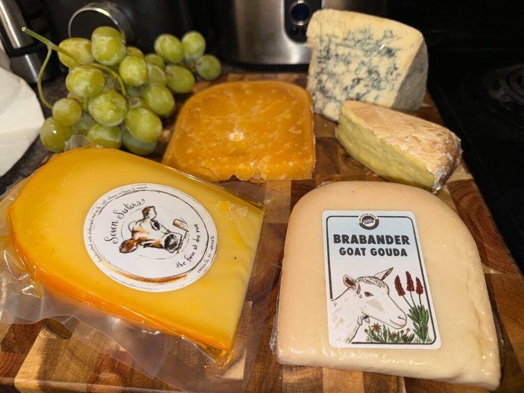 Picked up a few of my favorites; Durbus,Farmstead Bay, blue cheese, Gouda, Brabsnder goat Gouda, and Seven Sisters.