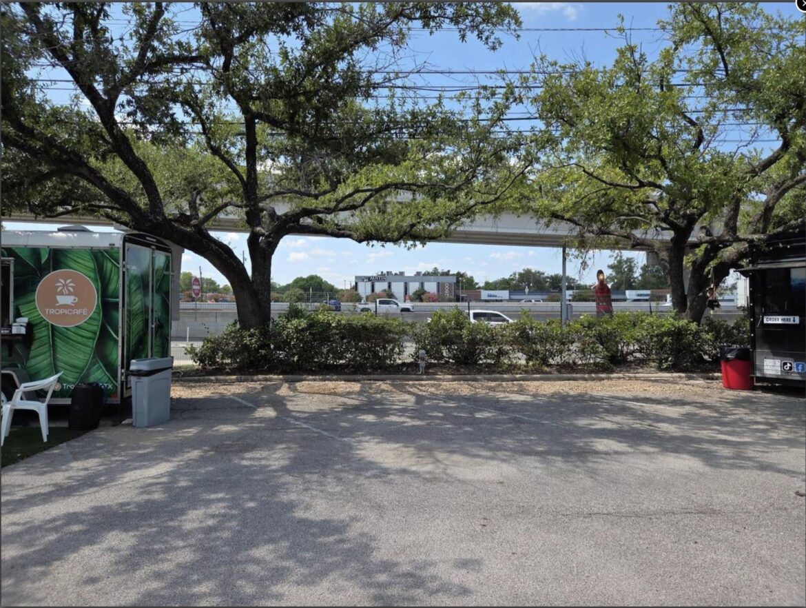 Recruiting 6 food trucks for high-traffic location – application form inside Recruiting 6 food trucks for high-traffic location - application form inside