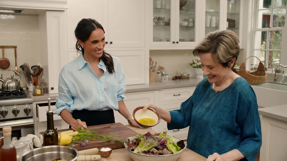 Meghan with guest Alice Waters. (Netflix)