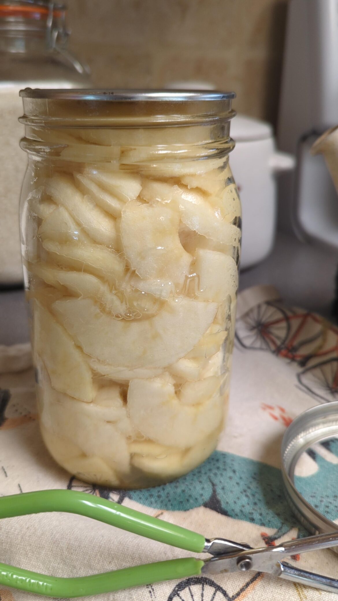 Apple slices disaster