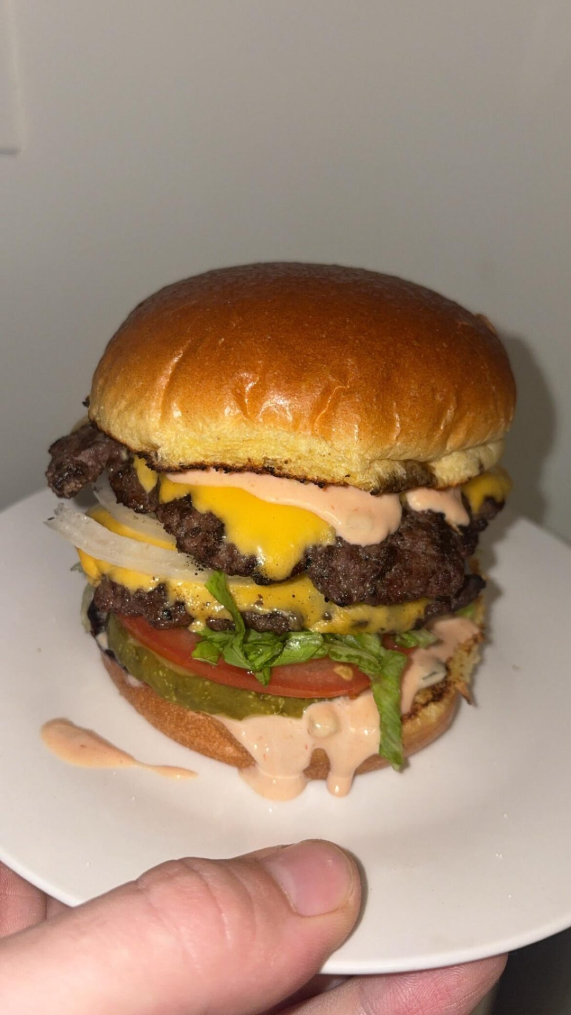 Homemade grilled cheeseburger🍔 (check description for question)