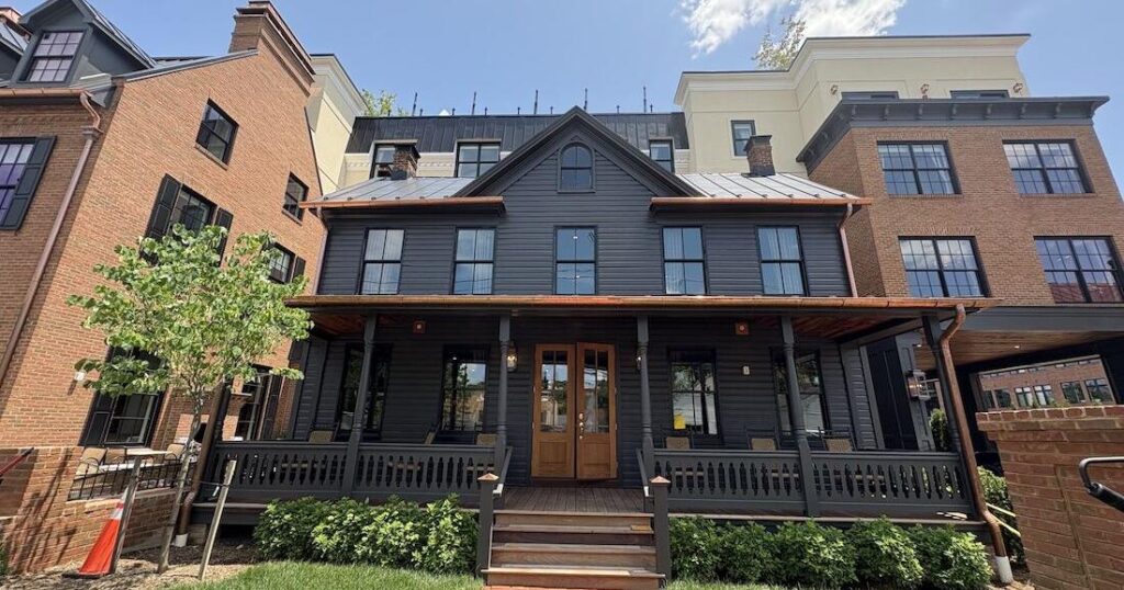 Hotel Burg Showcases Local Offerings During Virginia Wine Month | Get Out Loudoun