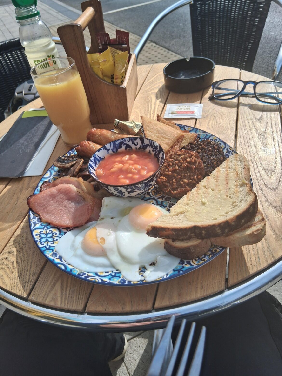 The chasin bull,bundoran co.donegal