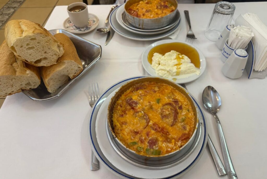 Owner Omelette Lades Menemen (Istanbul)