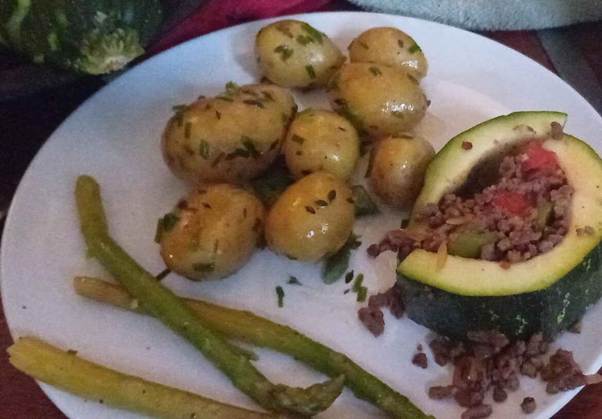 Marrow and mince meat( srry for the crap photo