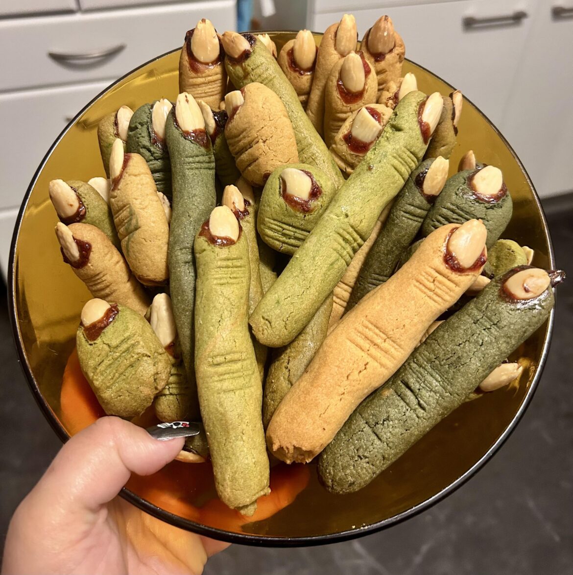 First post: made some Halloween cookies 😊