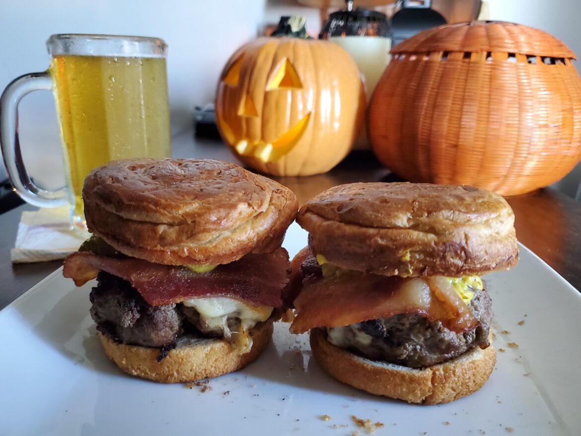 Wagyu croissant bun bacon gouda cheeseburgers.