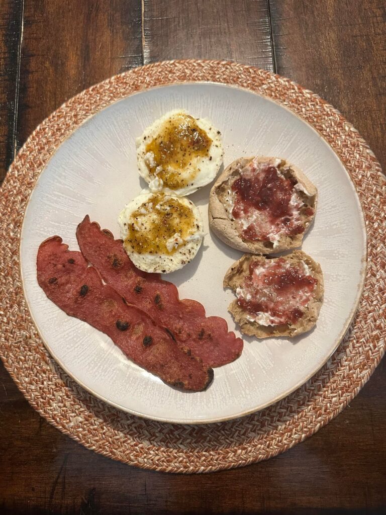 Today’s eats ~ 1278 calories & 83g protein Today’s eats ~ 1278 calories & 83g protein