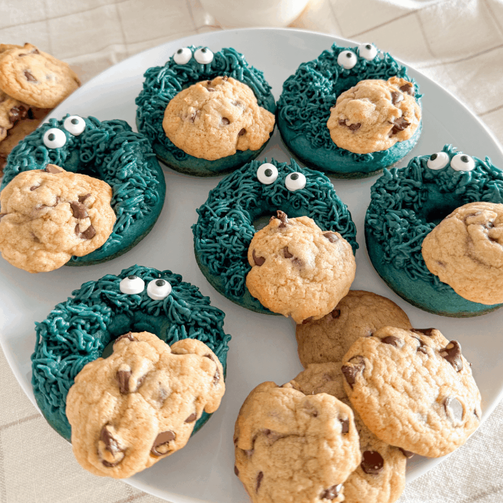 Okay, these baked donuts turned out ADORABLE!
