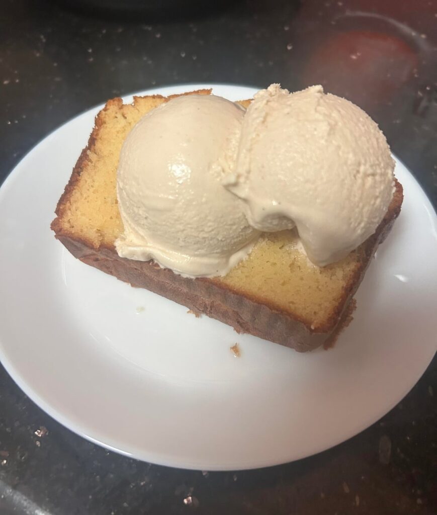 Brown sugar ice cream with vanilla pound cake