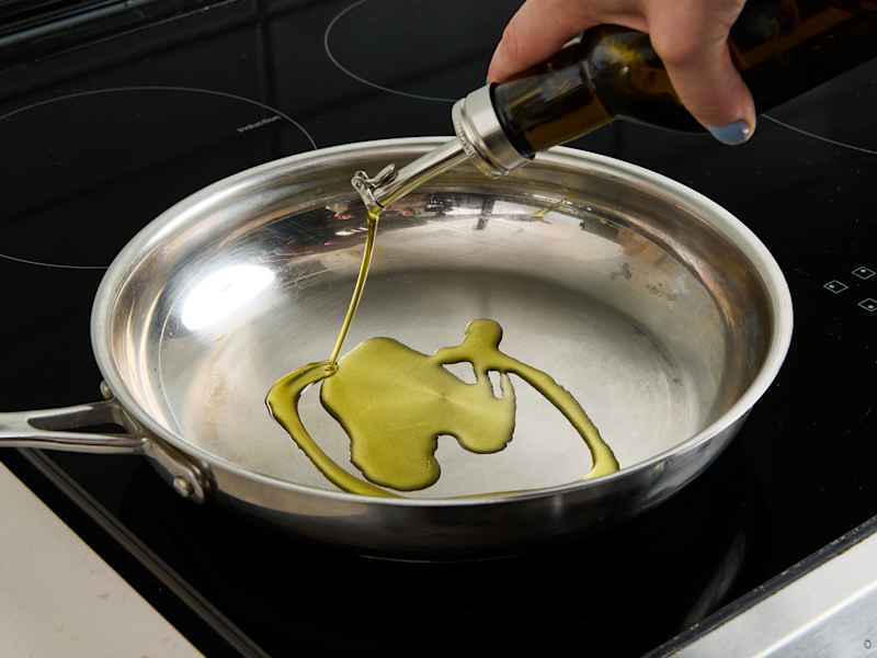 We Asked 3 Italian Chefs to Name the Best Olive Oil, and They All Said the Exact Same Thing Yahoo lifestyle home