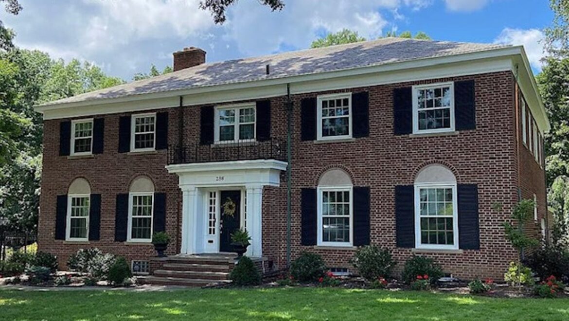 Progress Through Preservation home tours include dinner