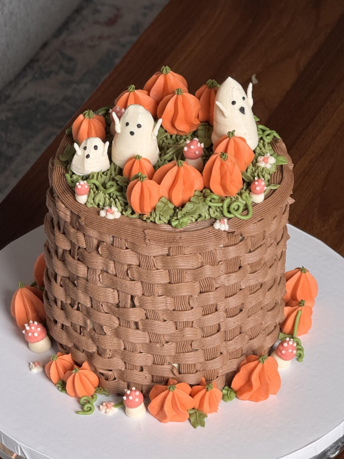 Haunted pumpkin patch cake!