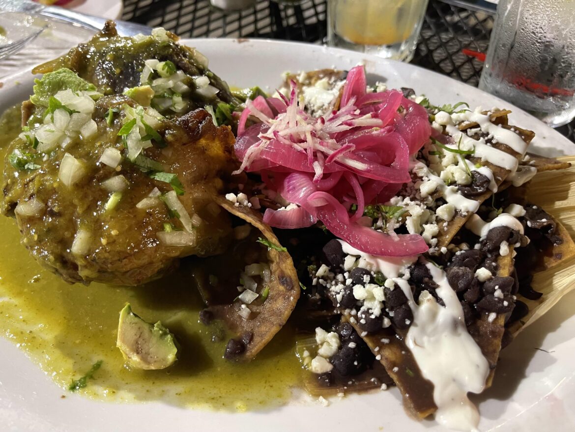 5 Rabanitos Restaurante & Taqueria: delicious food, good service, no on the beverages, nice patio