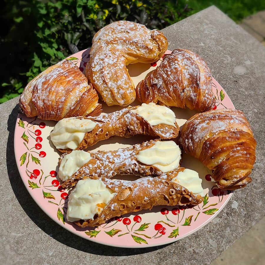 Patisserie Alati - On the hunt for Montréal's best cannoli