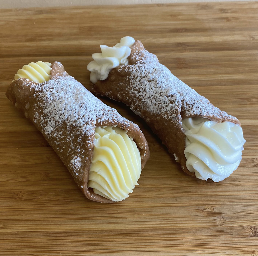 San Pietro - On the hunt for Montréal's best cannoli