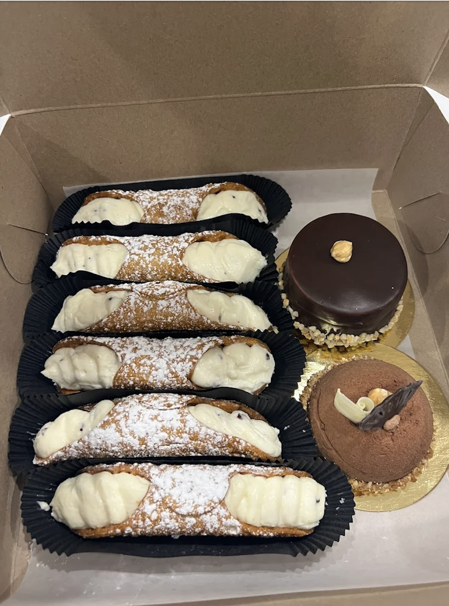 Dolci Piu - On the hunt for Montréal's best cannoli