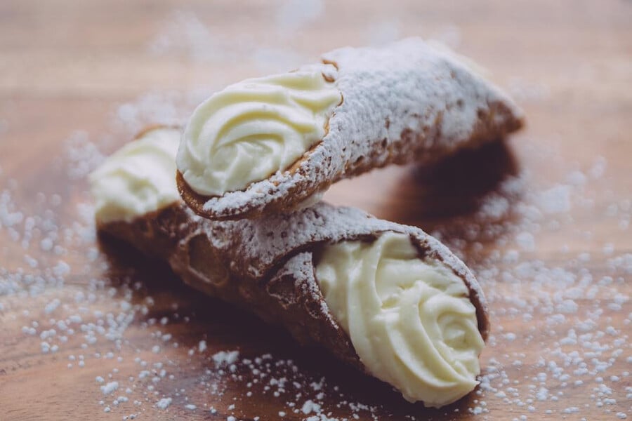 Mr Biscotti - On the hunt for Montréal's best cannoli