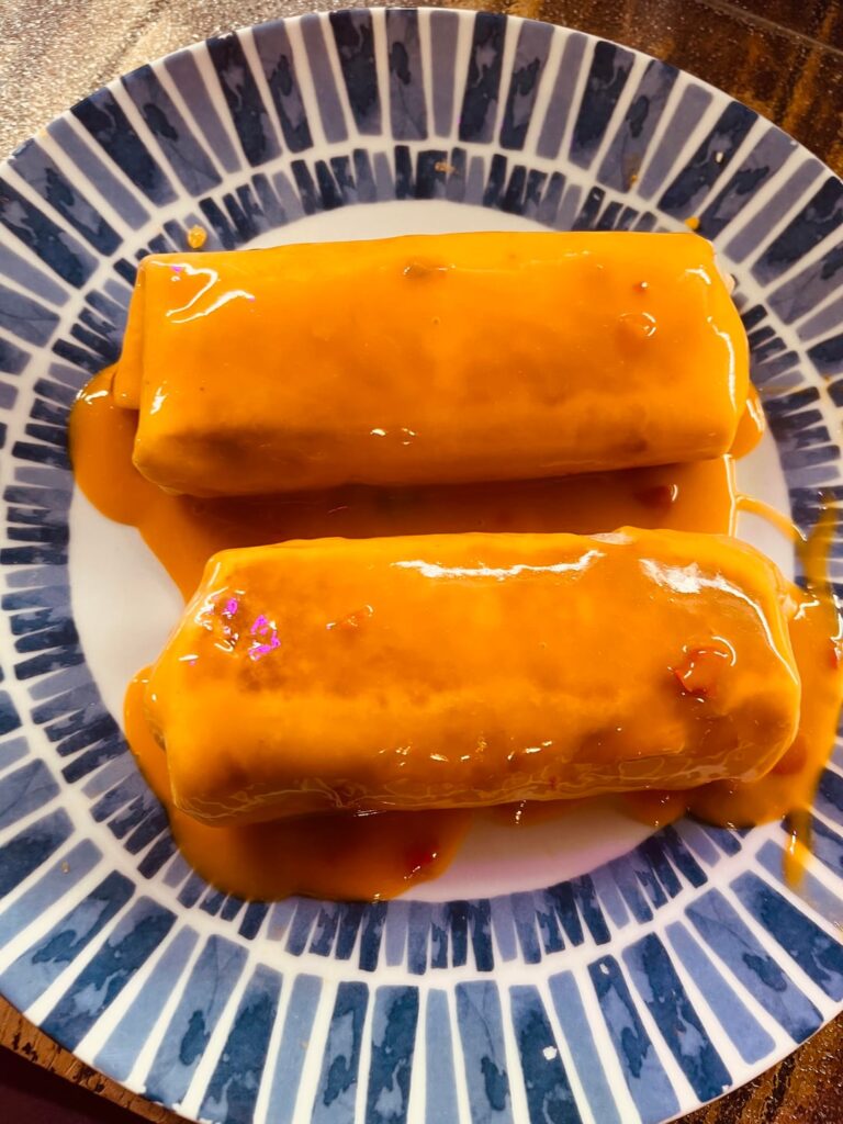 [homemade] Smothered Chicken Burritos