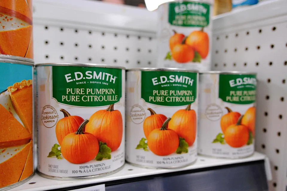 Canned pumpkin from E.D. Smith on a grocery store shelf. (Photo by Chris Stoodley/Yahoo Canada)