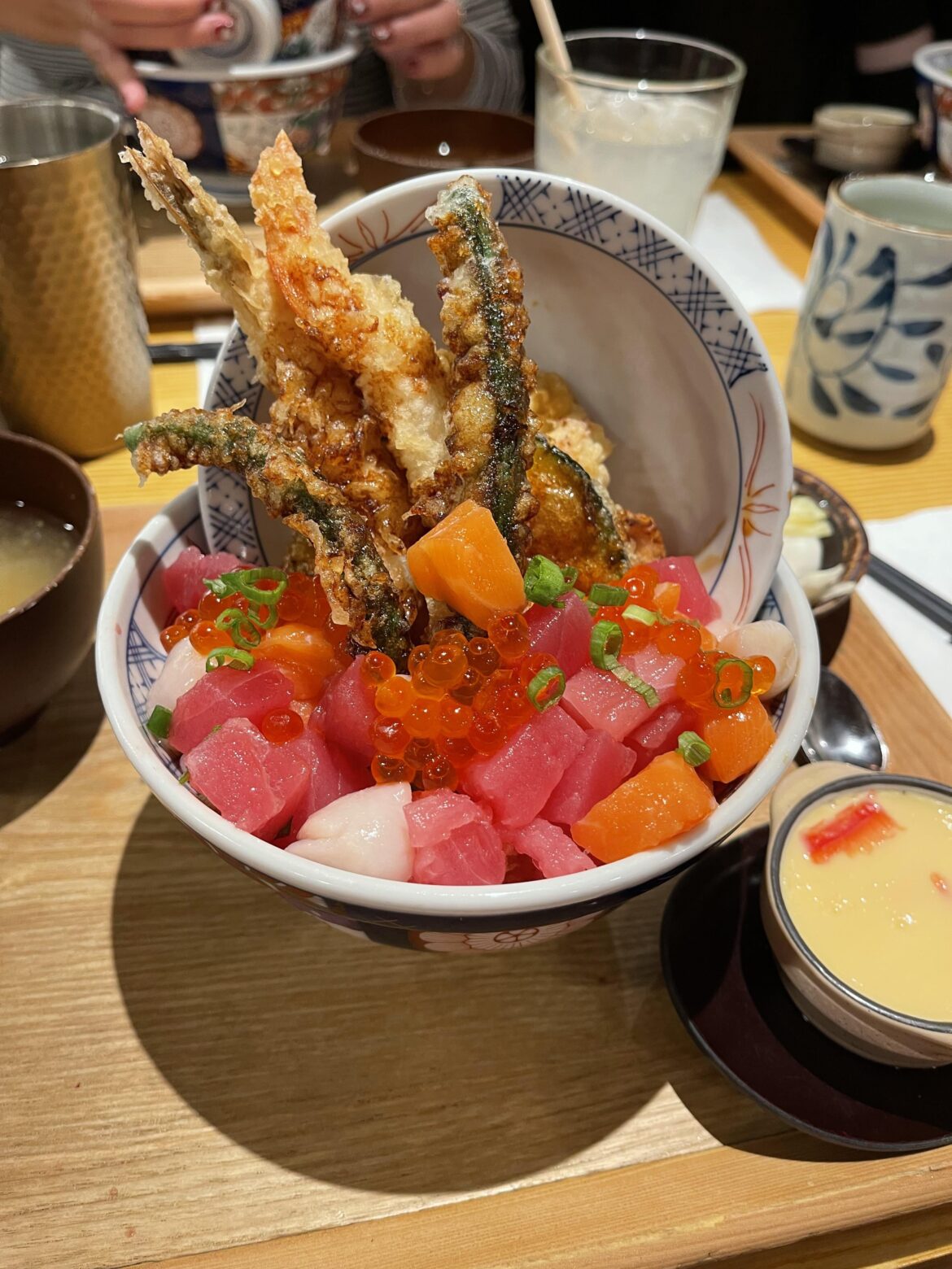 Tempura seafood don