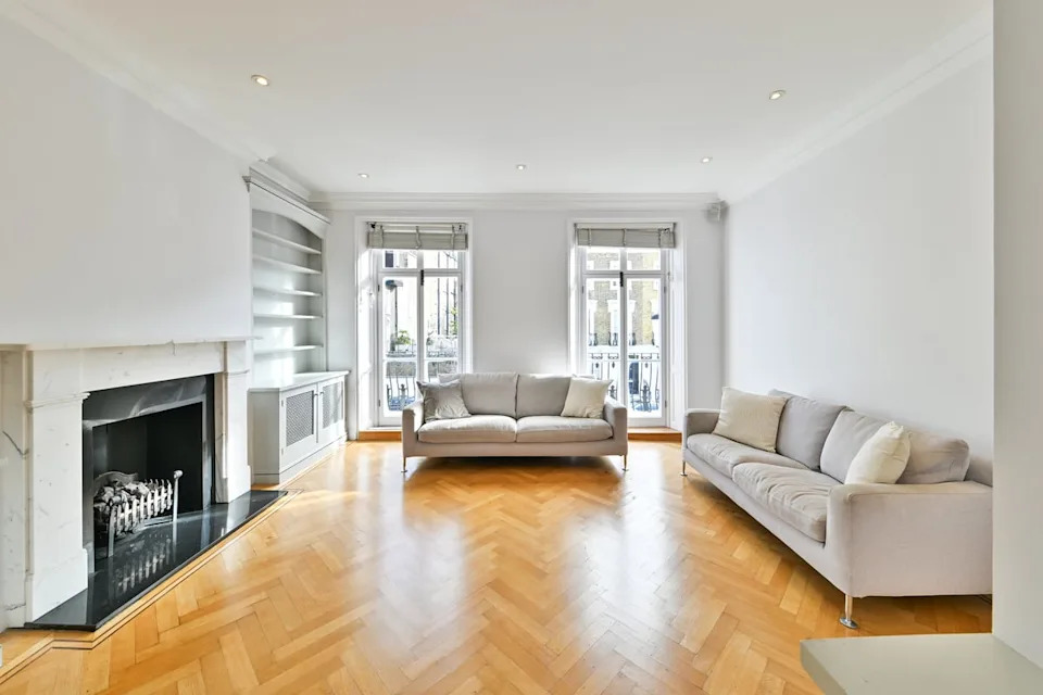 One of three reception rooms at Halsey Street (Strutt & Parker)